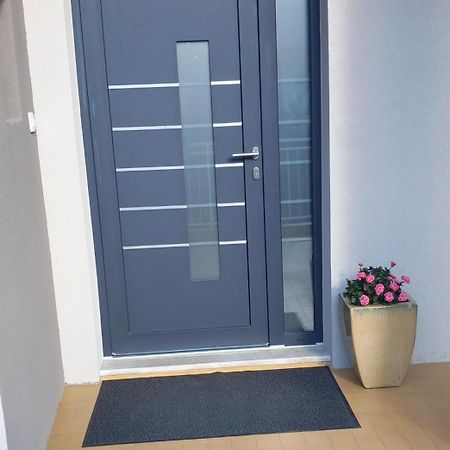 Ana Apartment ราบัซ ภายนอก รูปภาพ